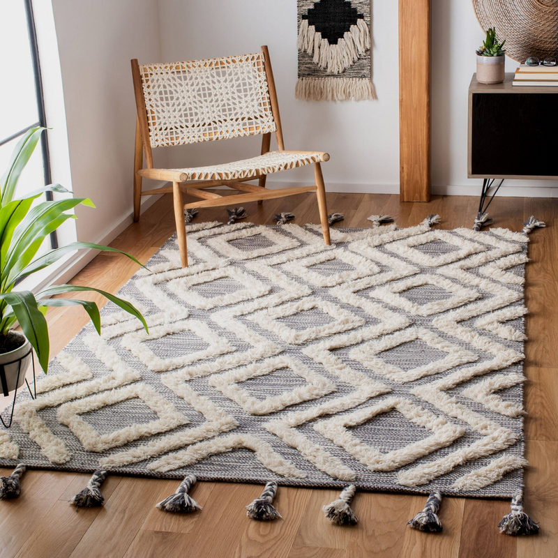 Decorating With Rugs 101 | Shutterstock