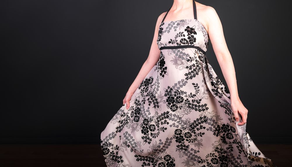 Empire Waist Dresses: Comfortable Outfits for Senior Women