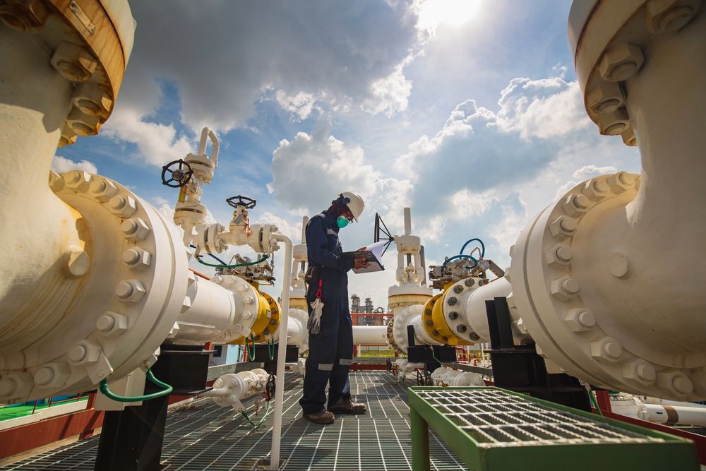 Steps to Getting Trained for Work in Oil Rigging