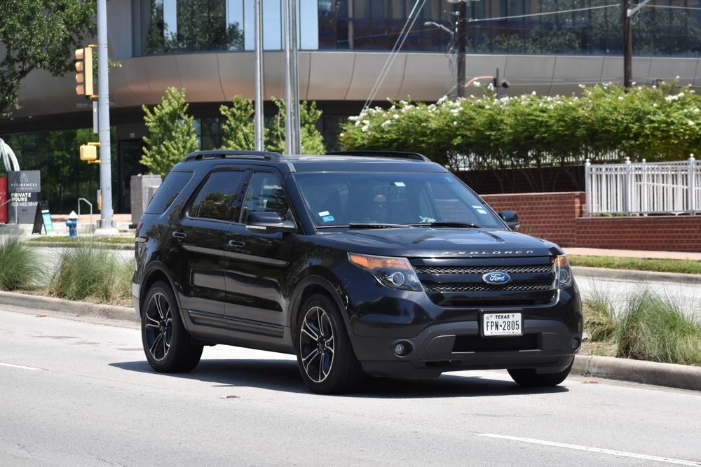 Top 2025 Mid-Size and Adventure Vehicle Picks