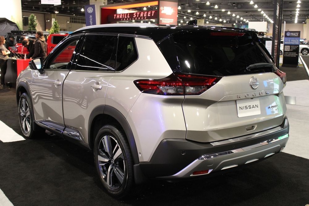 Nissan Rogue 2025: Comodidad, Estilo y Aventura Sutil