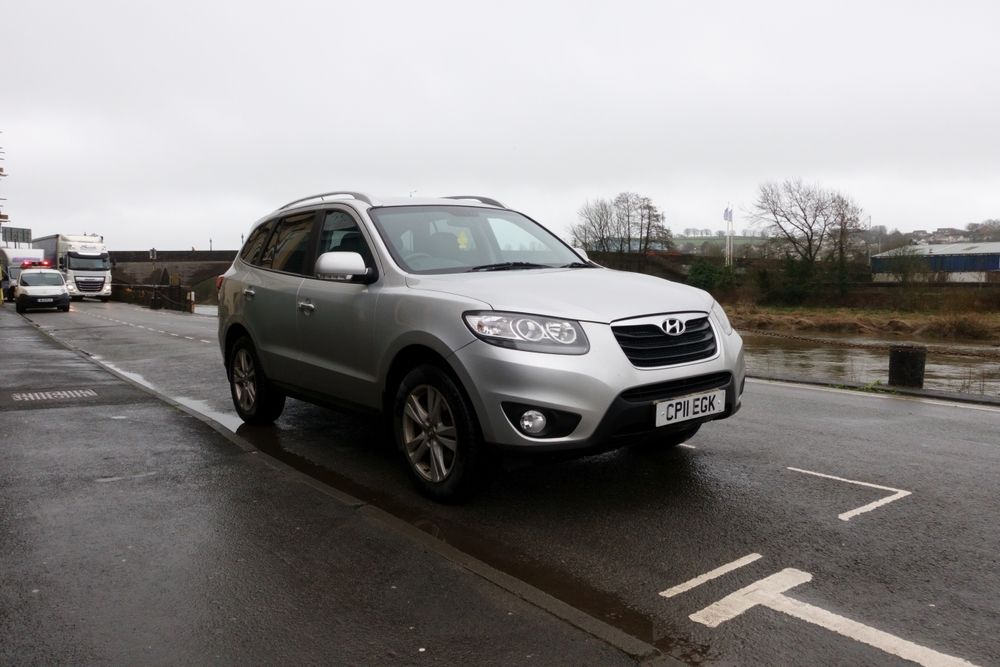 2025 Hyundai Santa Fe Premium SE: Versatile Family SUV