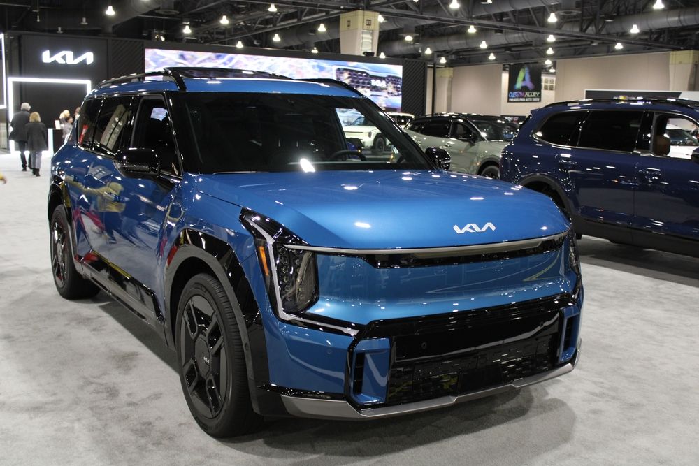 2025 Hyundai Ioniq 6: Elegant Efficiency Redefined