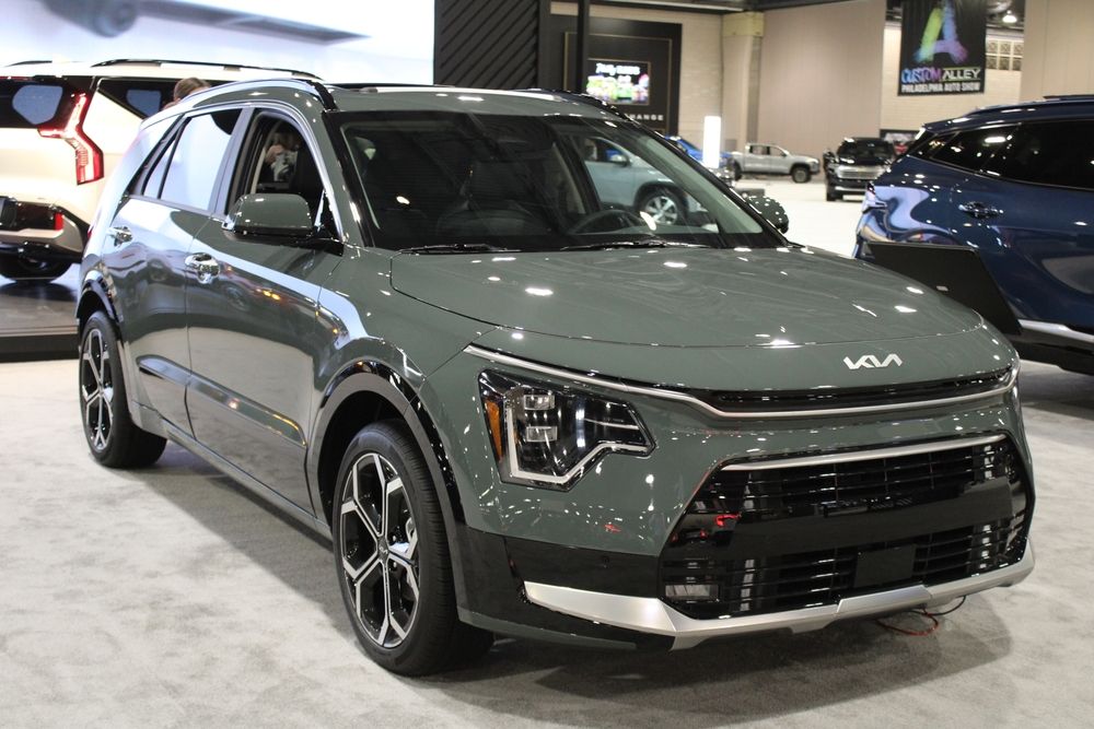 2025 Kia Niro: Modern Efficiency and Versatile Design