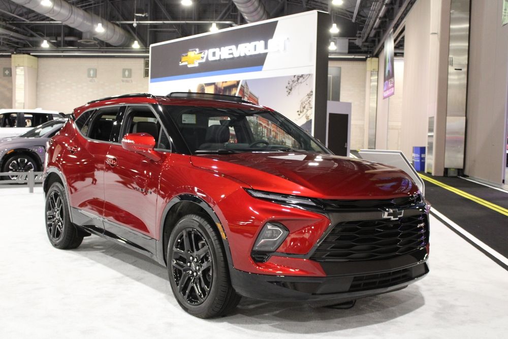 2025 Chevrolet Blazer: Sporty Style Meets Versatile Utility