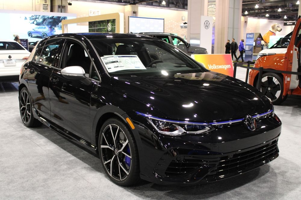 2025 Volkswagen Golf GTI: The Iconic Hot Hatch Evolves