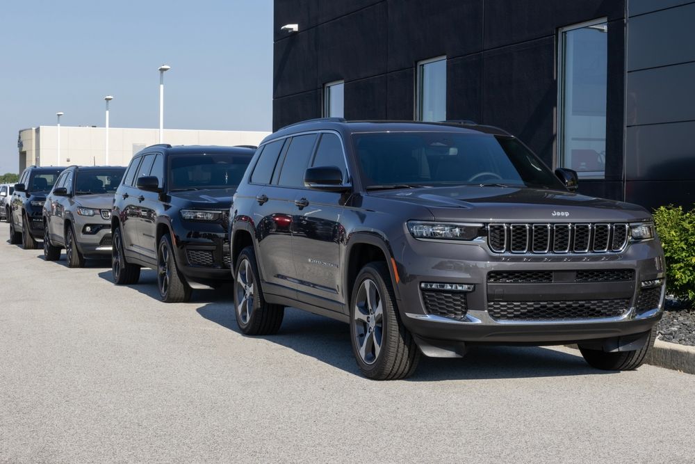 Introducing the 2025 Jeep Grand Cherokee Limited: Luxury and Capability