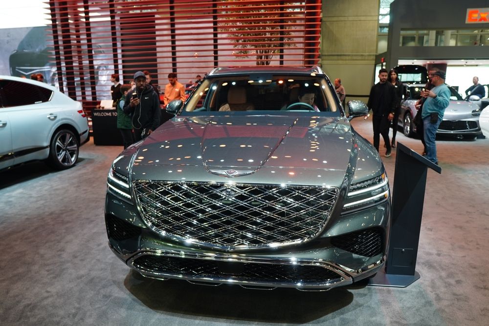 2025 Genesis GV80: Where Luxury Meets Functionality