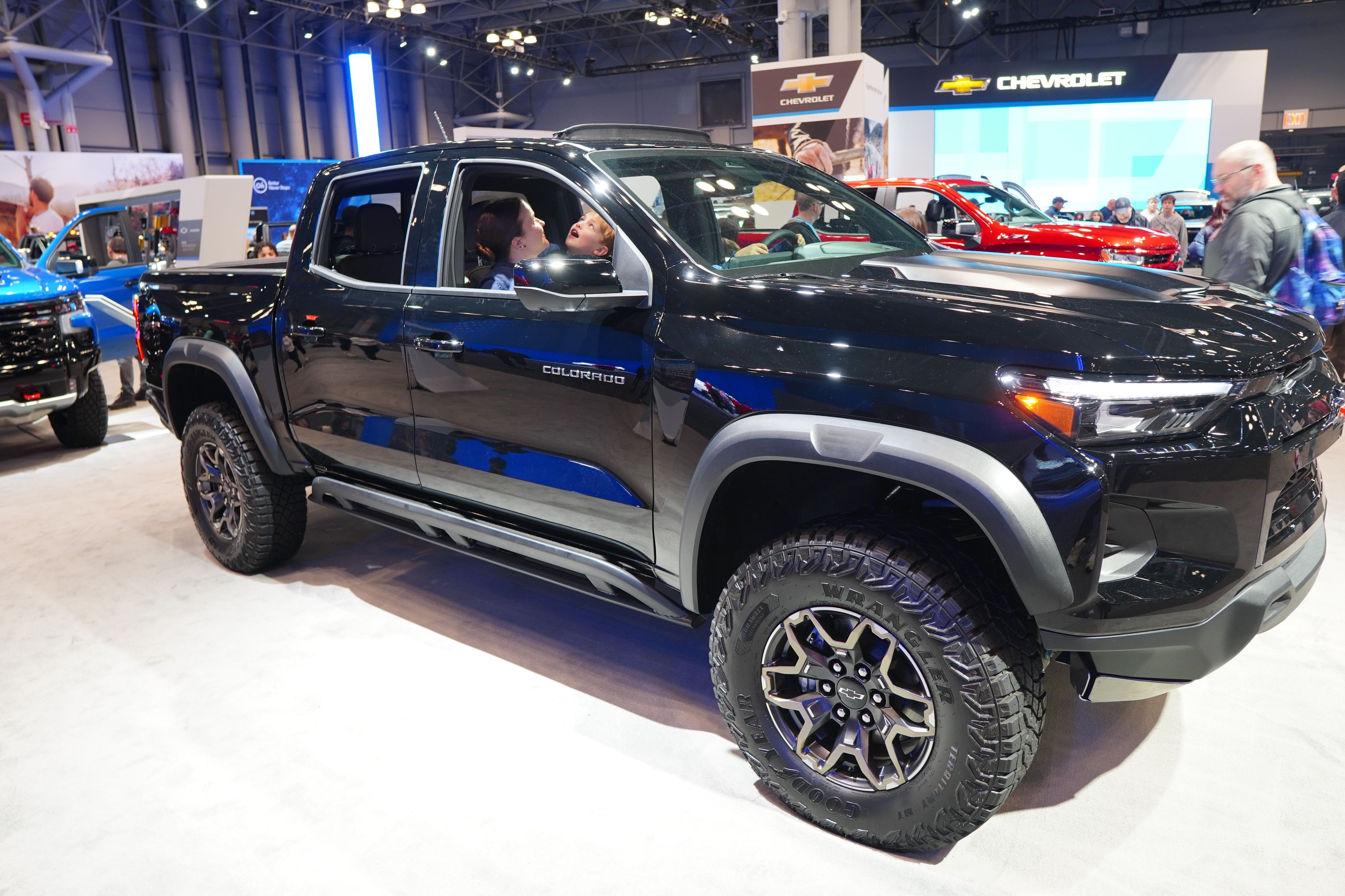 Chevrolet Colorado ZR2 2025: Mastering Off-Road Adventures
