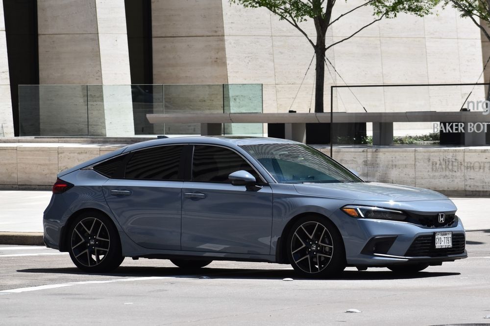 Discover the 2025 Honda Civic: Efficiency Meets Style