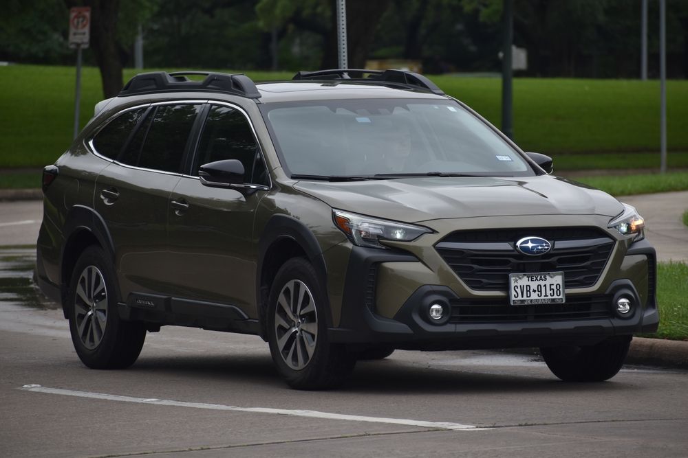 2025 Subaru Outback: Innovation and Versatility