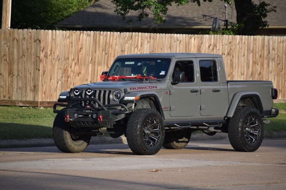 Experience the 2025 Jeep Gladiator: Extraordinary Capability