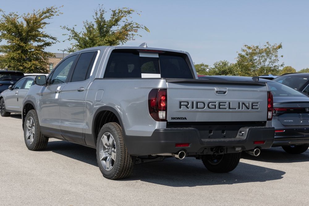 Top 2025 Versatile and Compact SUV and Truck Picks