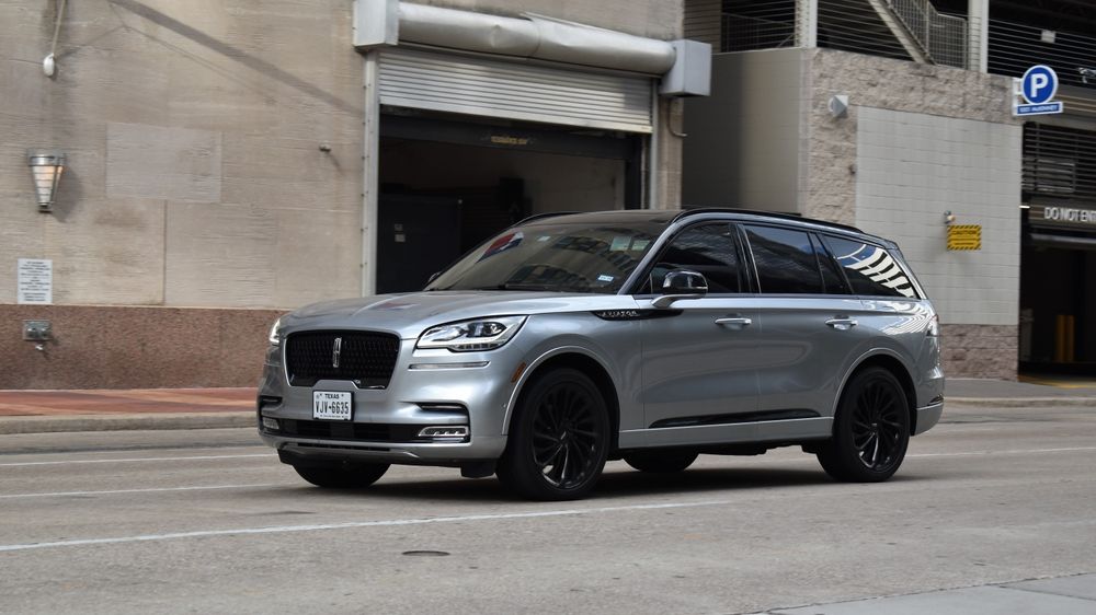2025 Lincoln Aviator: Luxury Meets Performance in a Three-Row SUV