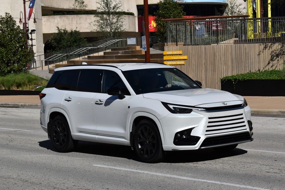 Discover the 2025 Lexus TX: Redefining Luxury and Versatility