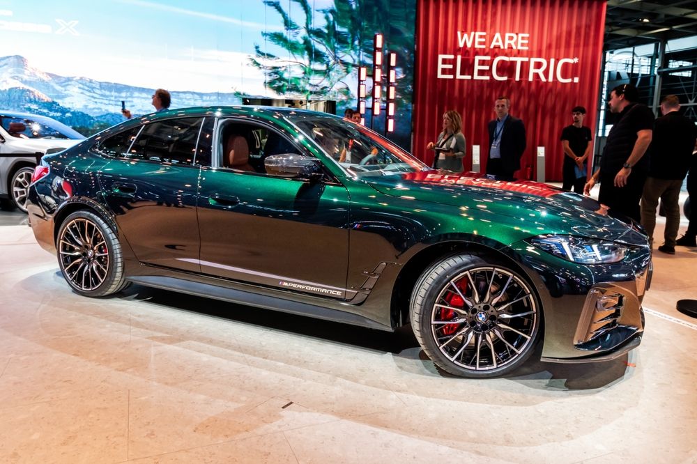 2025 BMW i4: Refined Electric Performance