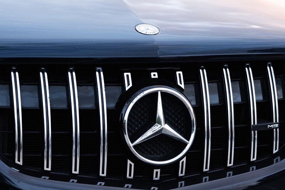 Introducing the 2025 Mercedes-Benz SL: Modern Luxury Meets Performance