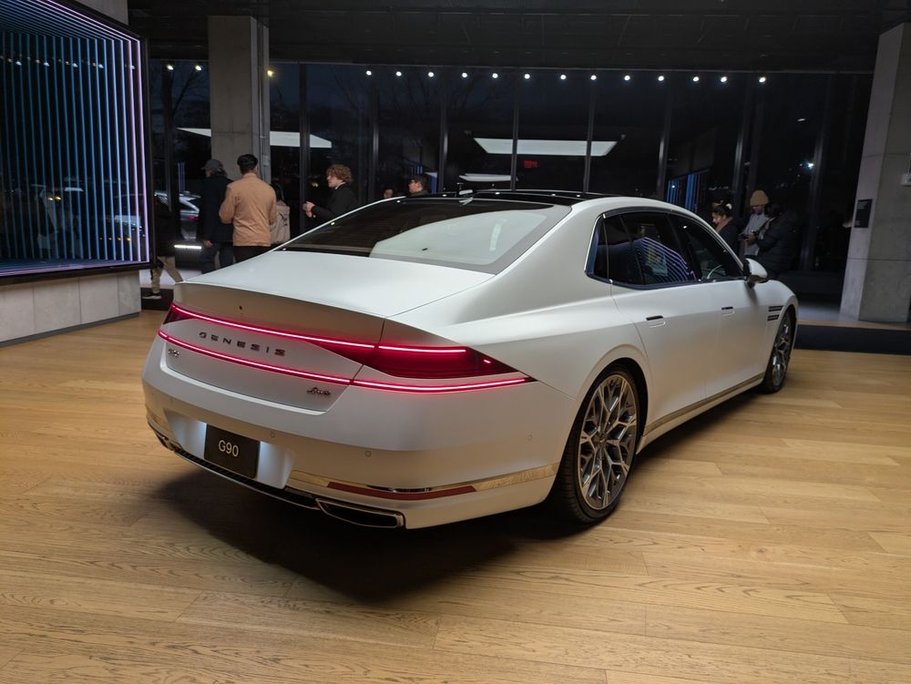 2026 Genesis G90 LWB: Flagship Luxury, Stretched to Perfection   Drag