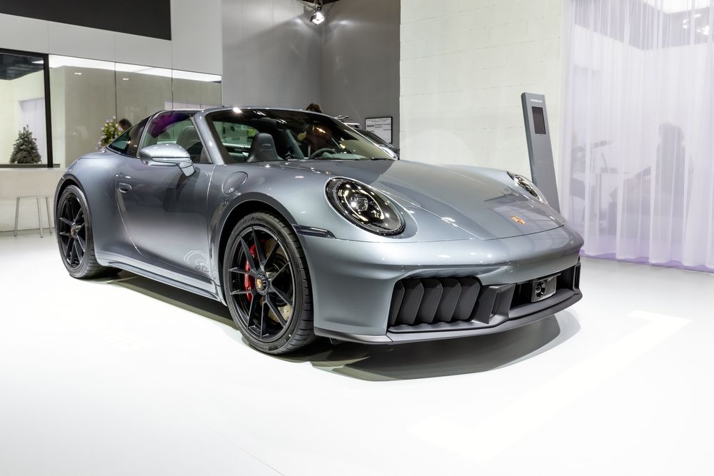 Introducing the 2025 Porsche 911: Evolution of a Timeless Icon