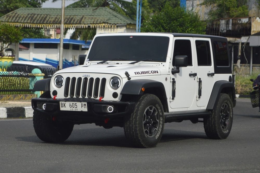 Experience the 2025 Wrangler: Legendary Performance