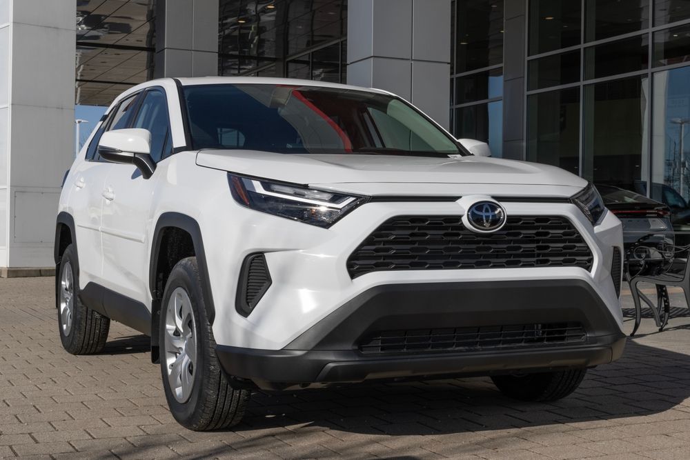 Top 2025 Mid-Size and Adventure Vehicle Picks