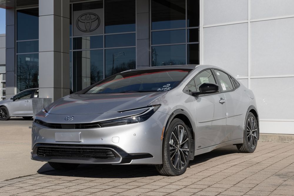 Top Electric and Hybrid Vehicle Choices of 2025