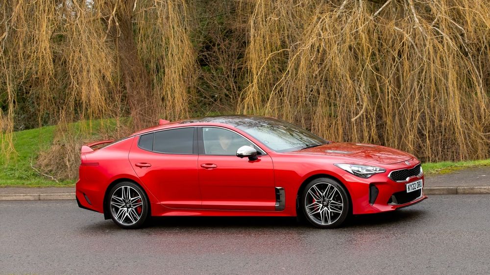 2025 Kia Stinger: Sport Sedan Thrills with Everyday Practicality