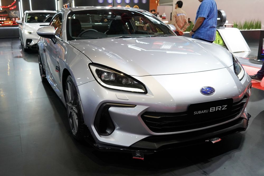 Top Compact and Sports Car Choices of 2025