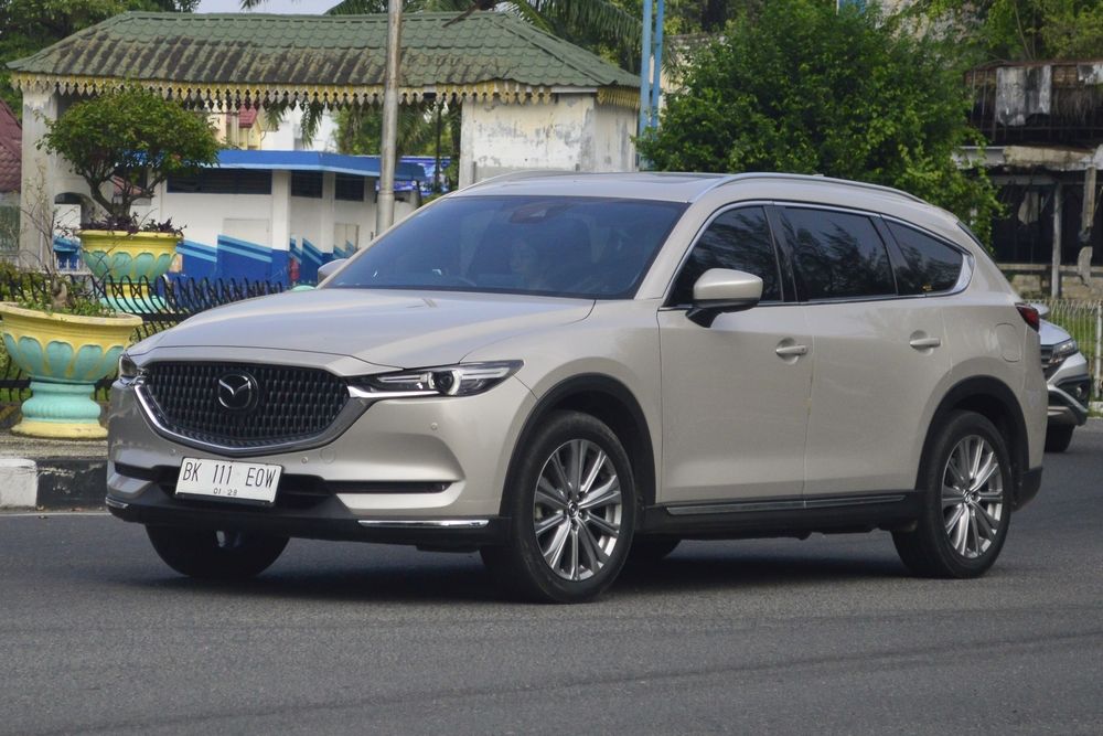 Discover the 2025 Mazda CX-8: Spaciousness and Style