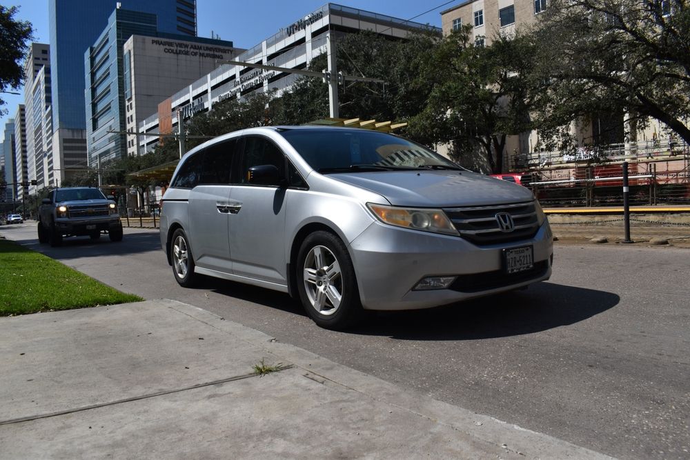 2026 Honda Odyssey Defines the Modern Family Minivan