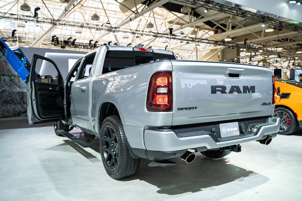 Experience the 2025 RAM 1500 Sport: Power Meets Style
