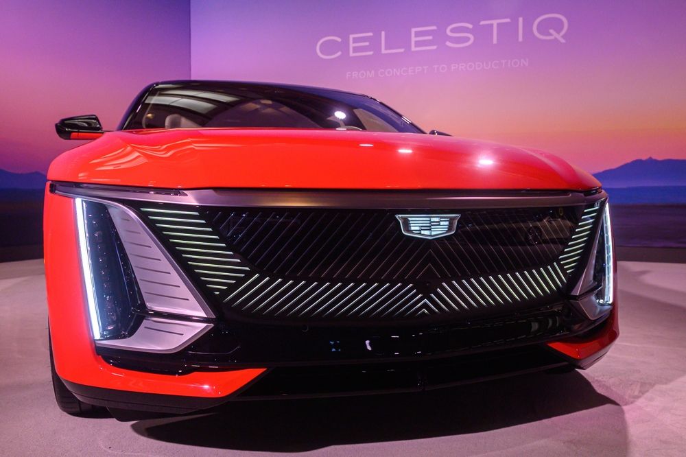 2025 Cadillac Celestiq Defines the Future of Electric Ultra-Luxury