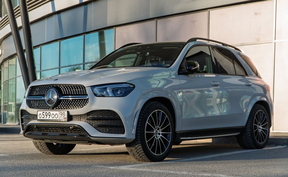 2025 Mercedes-Benz GLS: Luxury and Power in a Grand SUV