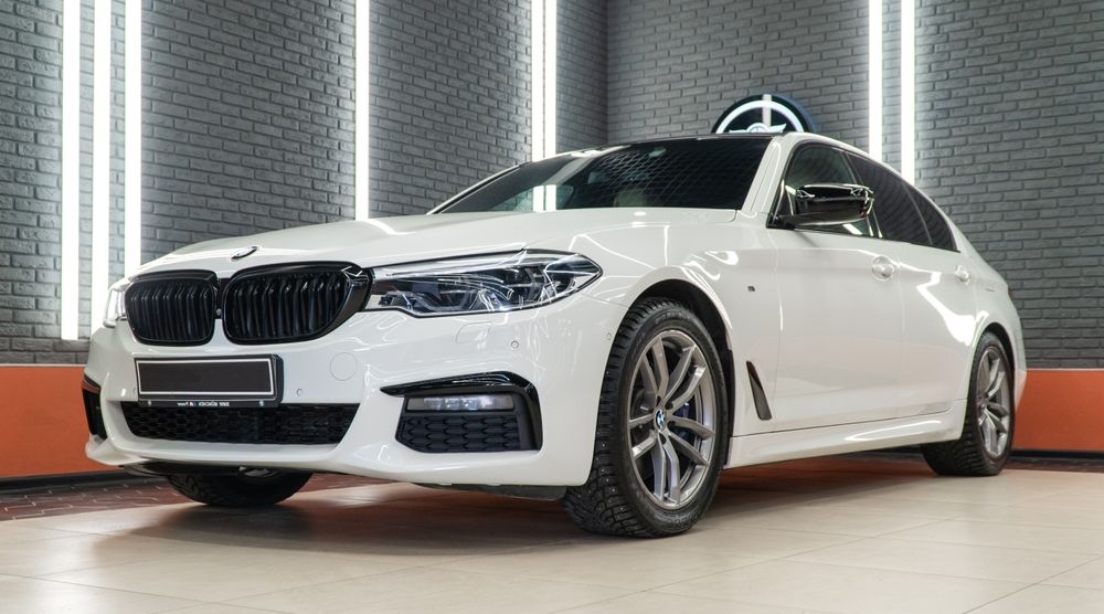2025 BMW 5 Series Elevates the Midsize Luxury Sedan
