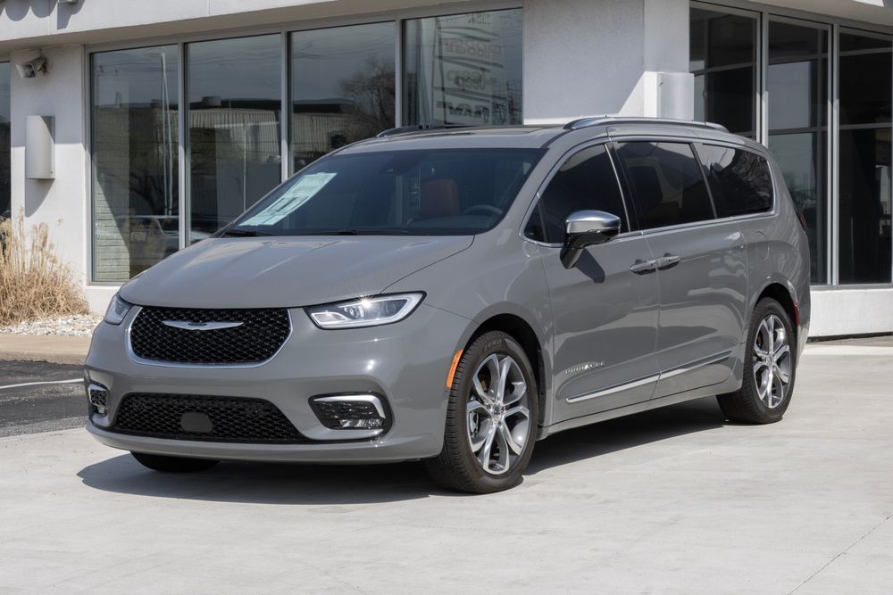 Chrysler Pacifica Sets the Bar for Family Versatility in 2026