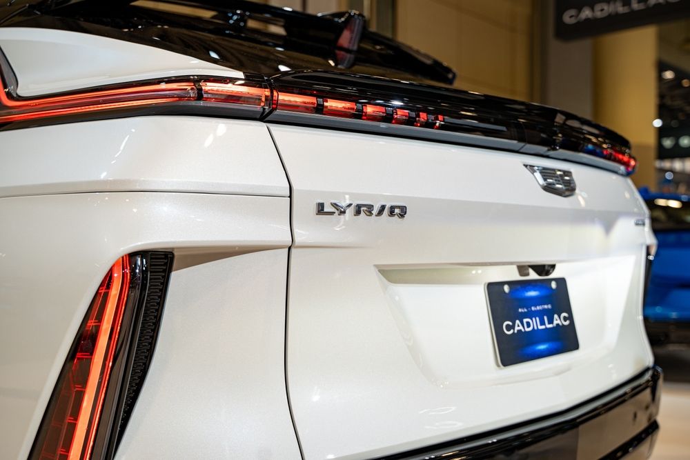 Experience the 2025 Cadillac Lyriq: Luxury Meets Innovation