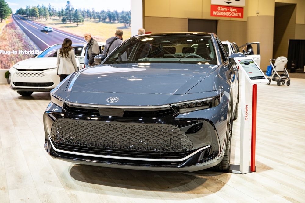 Introducing the 2025 Toyota Crown: Elegance and Innovation