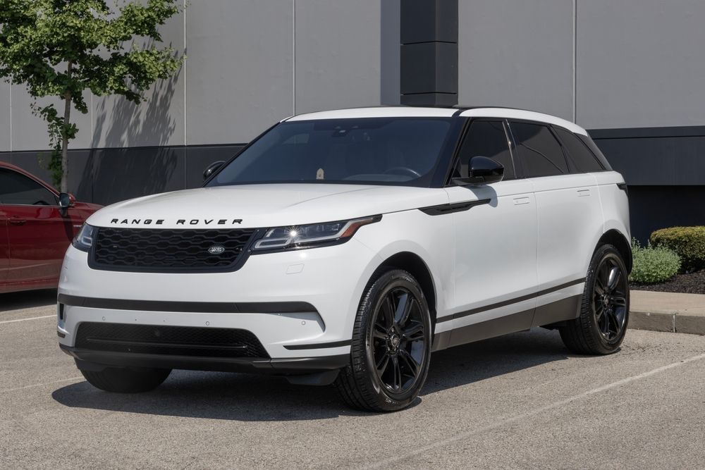 Land Rover Range Rover Velar Elevates Modern Luxury for 2026