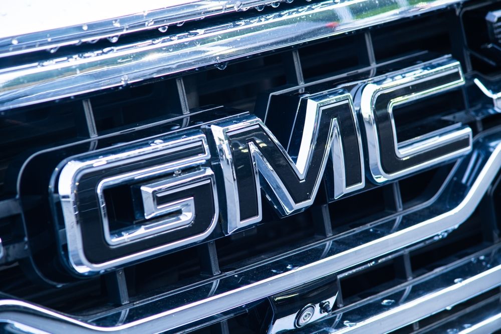 2026 GMC Savana Cutaway: Built for Any Job, Ready for Every Upfit