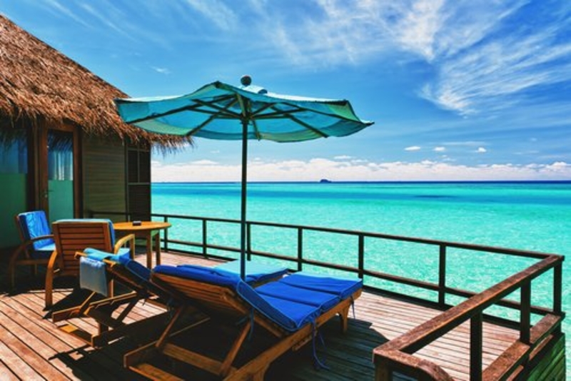 7 of the World’s Most Incredible Overwater Bungalows | Shutterstock 