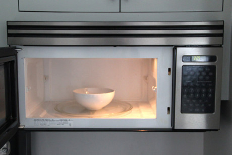 Easily Clean Your Microwave | 