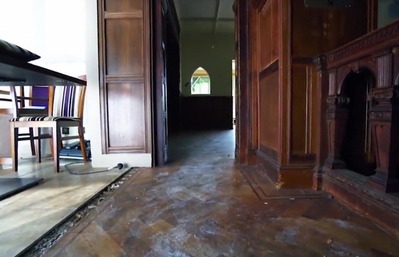 A Look Inside Liza Minnelli’s Abandoned Childhood Mansion | 