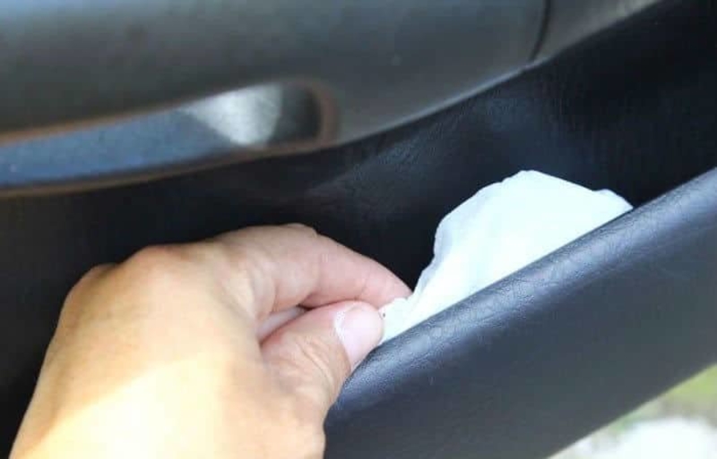 Best DIY Ways to Keep You Car Smelling Fresh | 