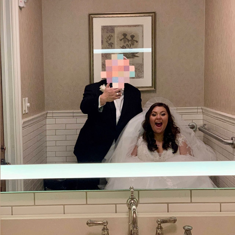 The Bathroom Bride | Instagram/@magicalhijinx