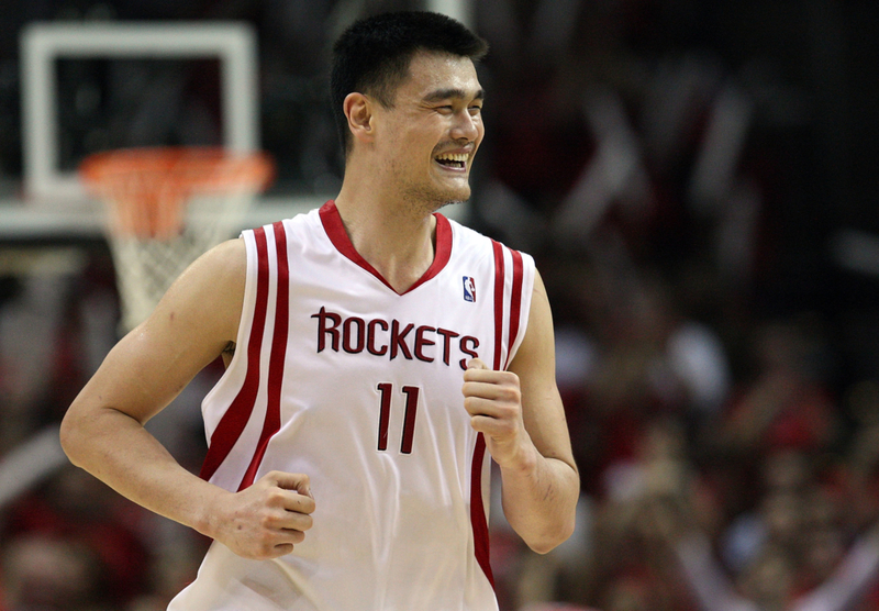 Yao Ming – 7’6″ | Getty Images Photo by Ronald Martinez