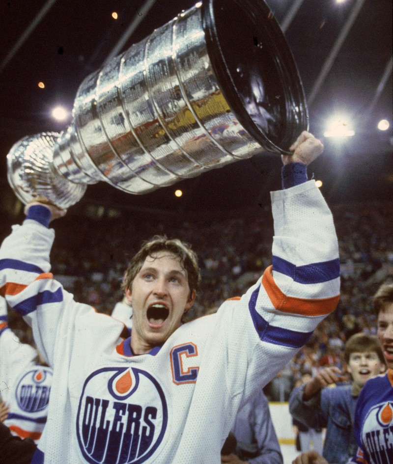 Wayne Gretzky and the Cup | Getty Images Photo by B Bennett