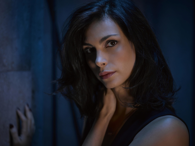 Morena Baccarin: Gotham | Alamy Stock Photo by PictureLux/The Hollywood Archive/2016 Fox Broadcasting Co