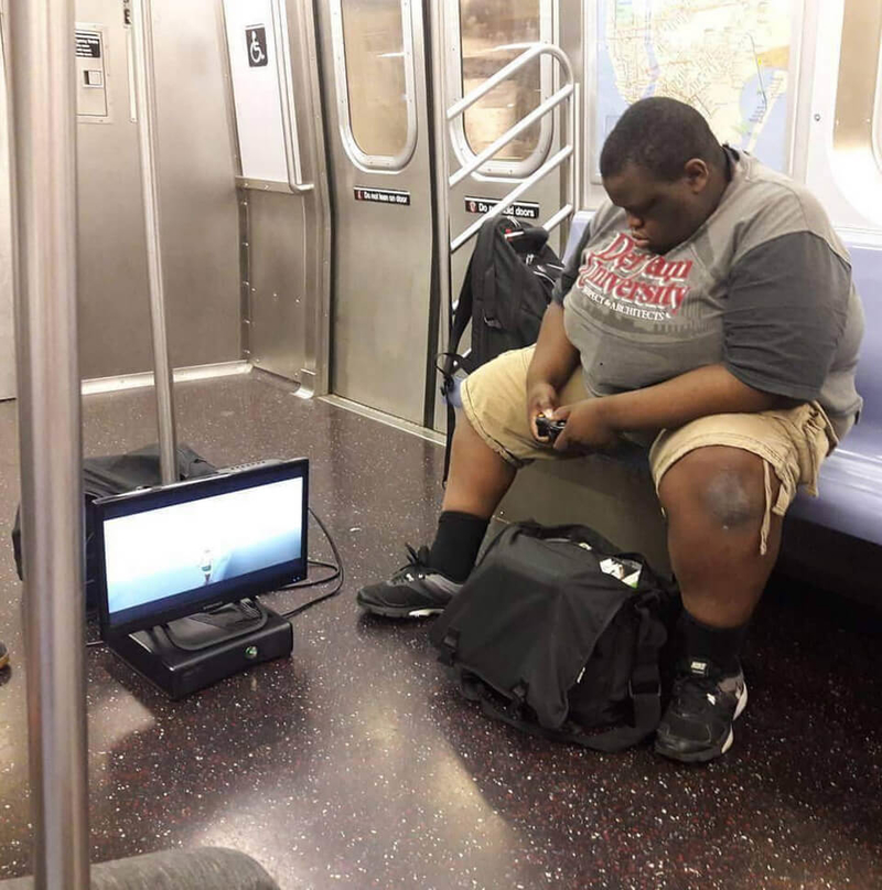 Serious Game Time | Instagram/@subwaycreatures