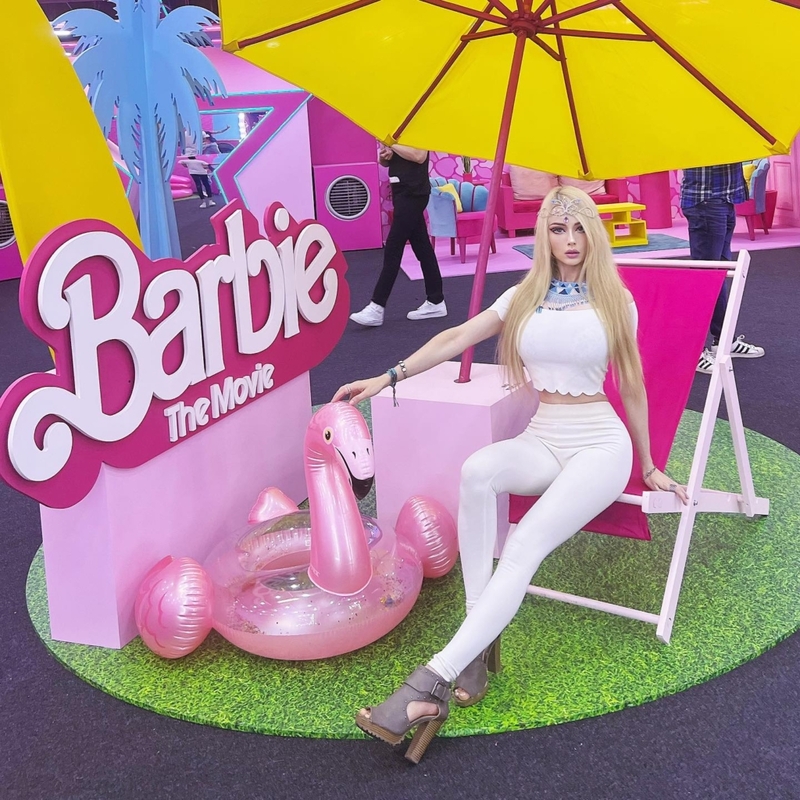 The Real Barbie Girl | Instagram/@valeria_lukyanova21