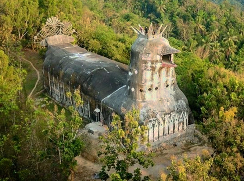 The Chicken Church in Indonesia | Alamy Stock Photo